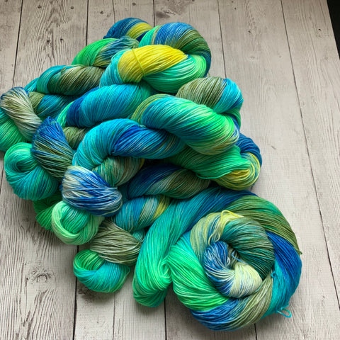 SOCK WEIGHT - RIVER ROCK™ HandPainted Fing/Sock Hand Paint - 463 yds or 20 gr minisRTS (122719)