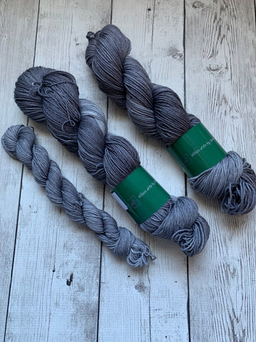 JESS - Farmhouse Tin
