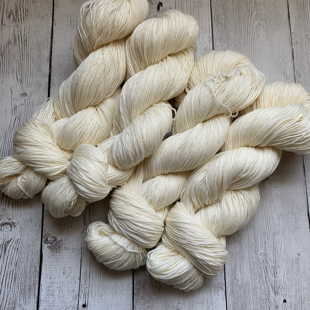 Undyed online yarn bases