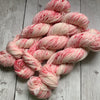 DK - RUBY™ -  Speckle Dyed - 274 yds 3.5 oz RTS (923)