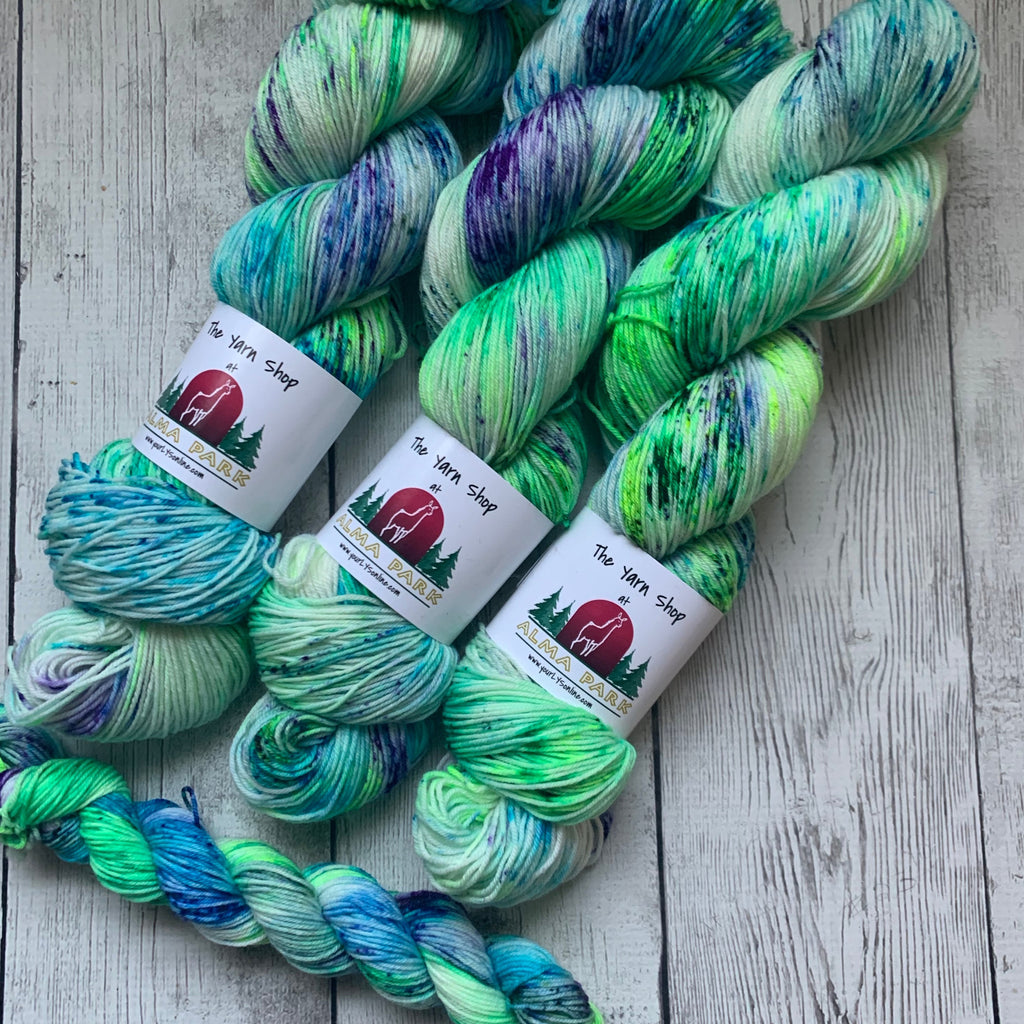 Caribbean Sea Glass™ Speckled Fing/Sock Hand Paint - 463 yds