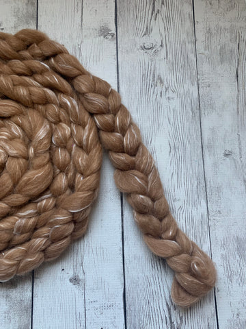 FARM ROVING - Baby Alpaca / Merino / Silk - Roving from ESTHER - Light Fawn